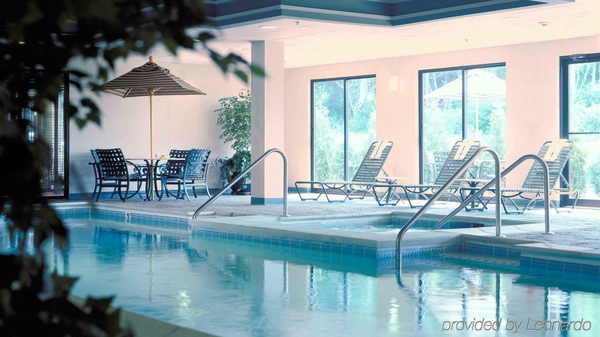 Express Newport North - By Ihg Hotel Middletown